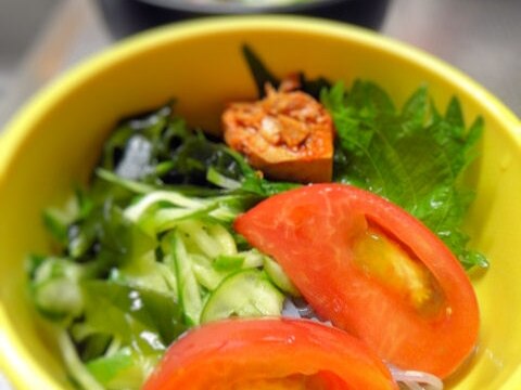 春雨の韓国冷麺風